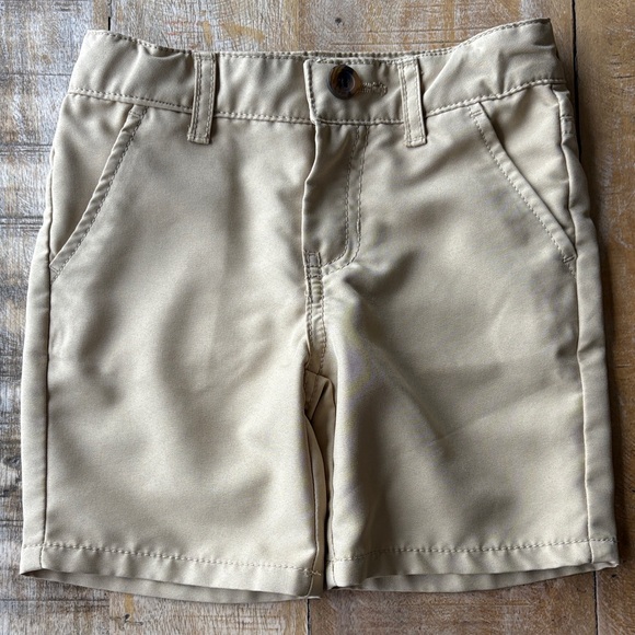 Boys Shorts Bundle size 4t - Picture 11 of 13